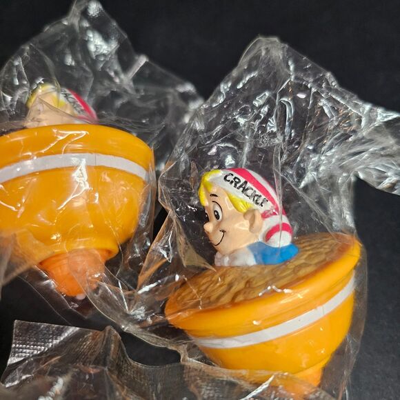Lot of 4 New Crackle Spinning Tops Rice Krispies Cereal Toys 2003 - Picture 3 of 3